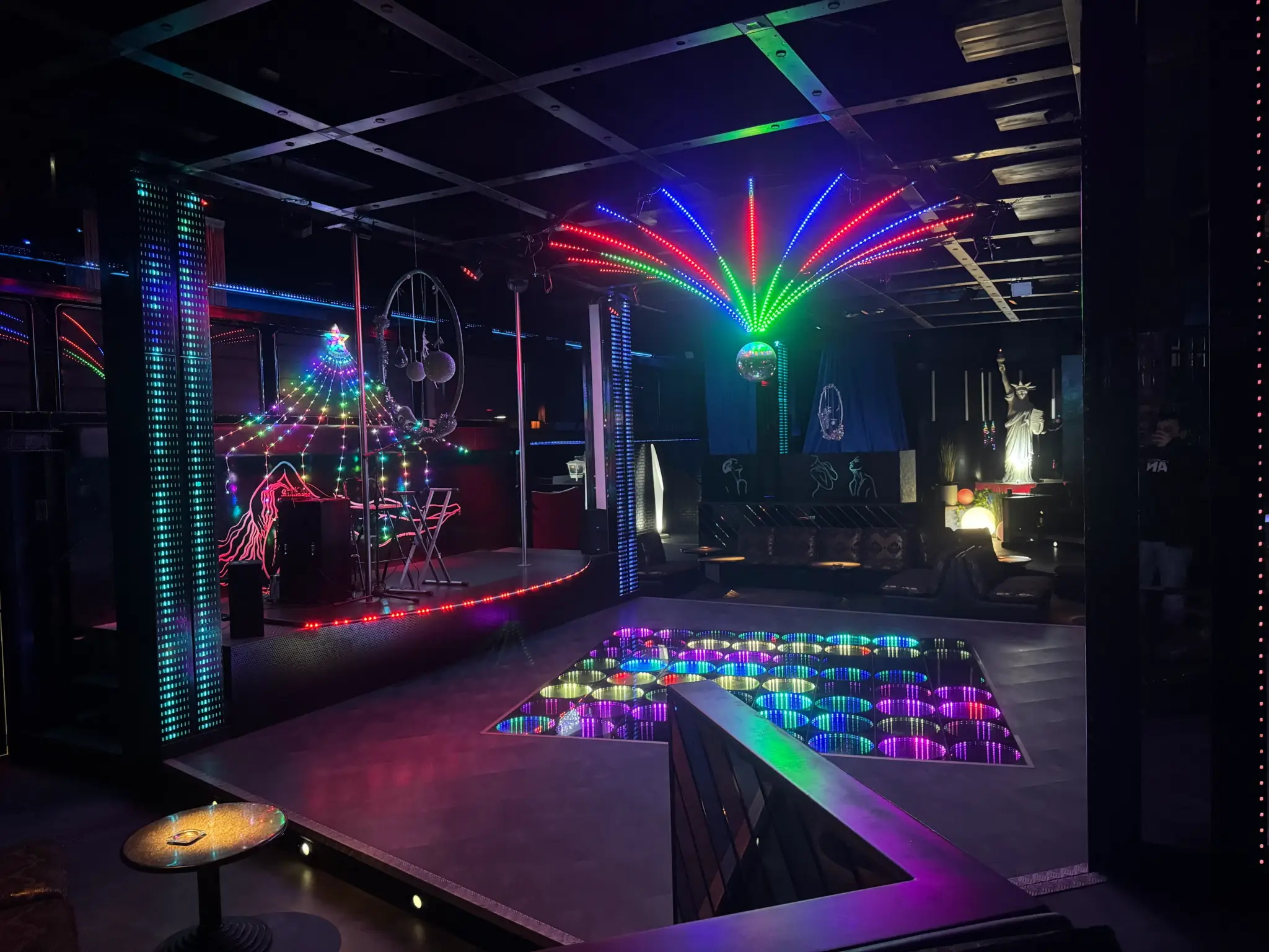 Gallery broadway Night Club