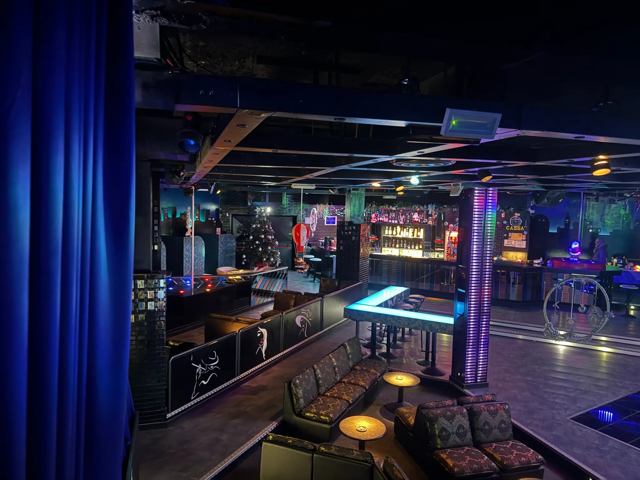 Gallery broadway Night Club